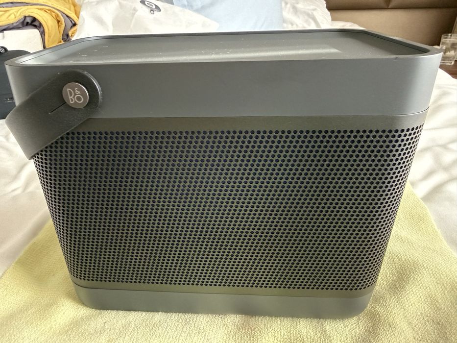 Vand boxa portabila premium Bang and Olufsen Beolit 20 impecabila gara