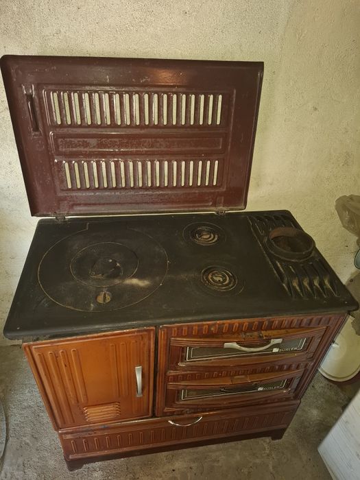 Готварска печка  на   дърва и въглища