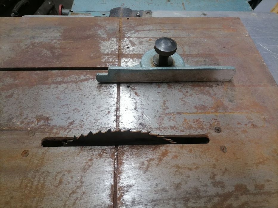 Станок деревообрабатывающий , уникальный