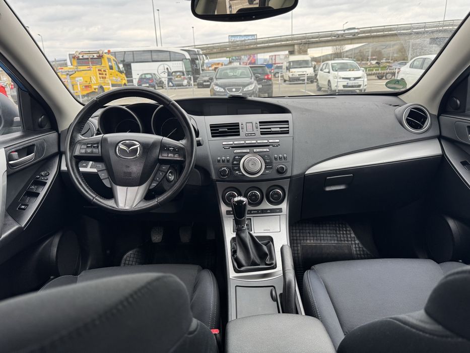 Mazda 3 1.6 mpi.