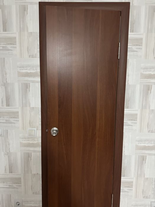 Продам комплект дверей