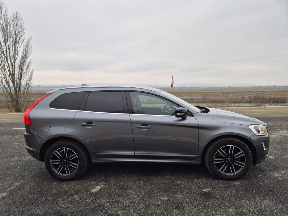 Vând Volvo XC 60