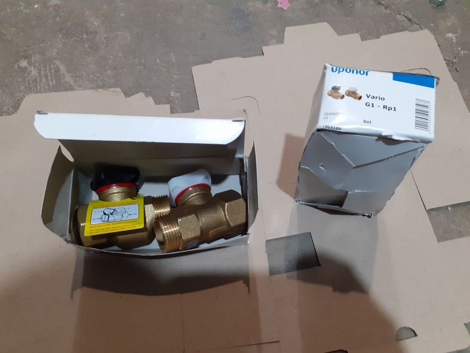 Uponor Set Robinet Distribuitor 1"FE-1" FI