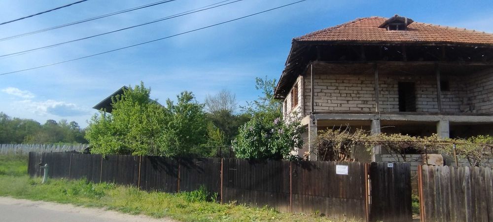 Casa de vanzare, Barza, com Danesti