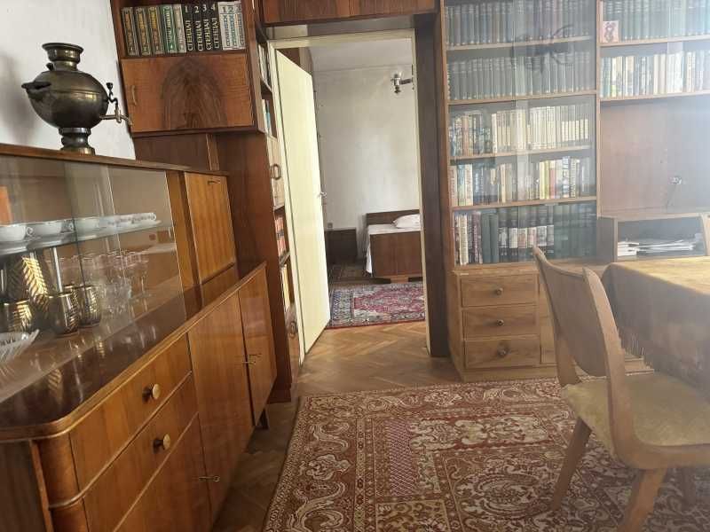 Продава се Тристаен апартамент в Велико Търново, Център - 95 кв.м за 1158 €/кв.м - Снимка #1