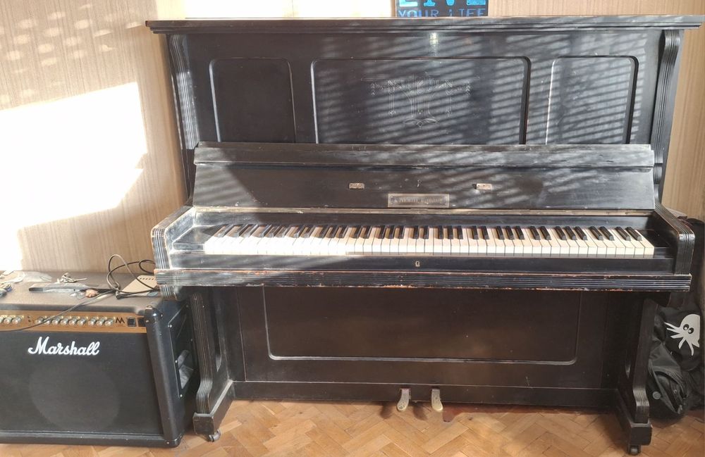 Немско пиано-антика