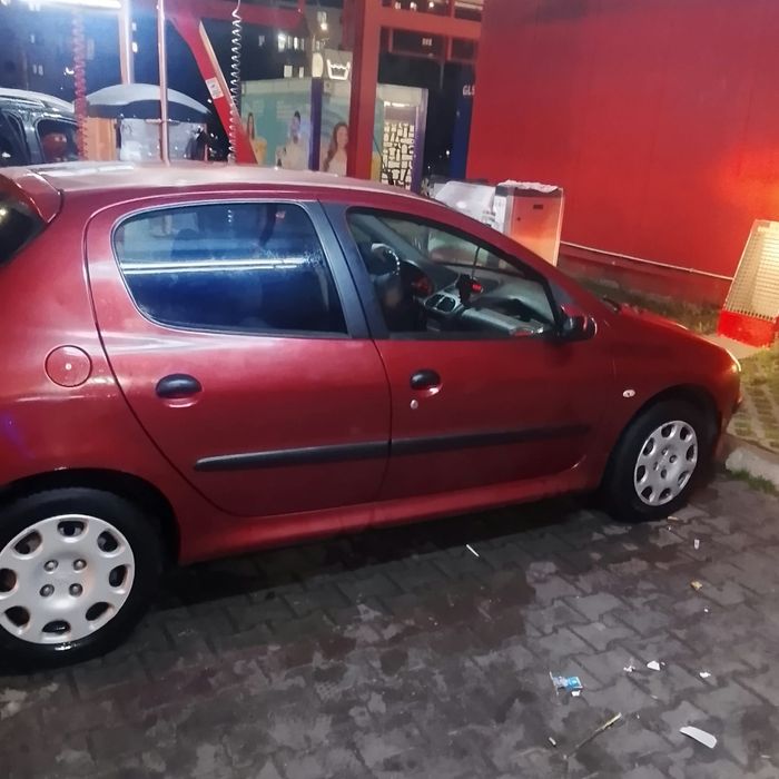 PEUGEOT 206 2008 — imagine 1