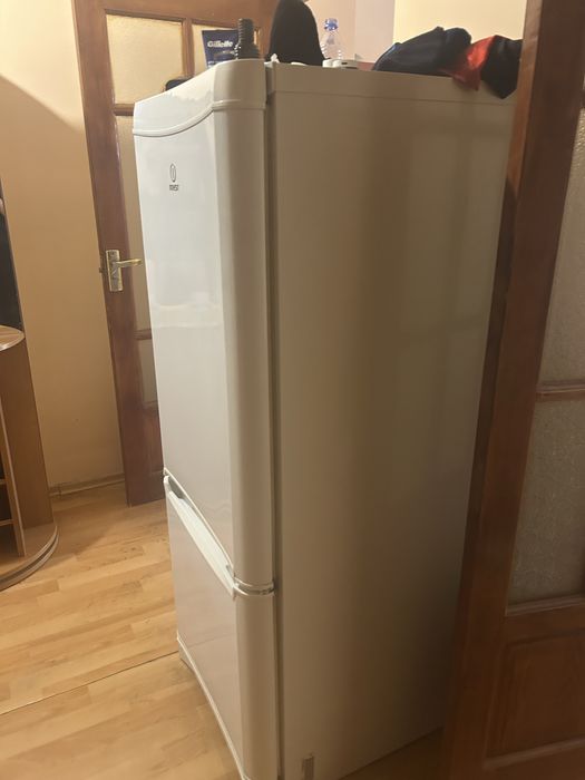 Холодильник индезит