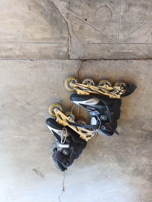 Vând role Hy Skate Nr. 42