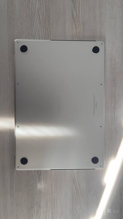 Macbook pro M1 chipli