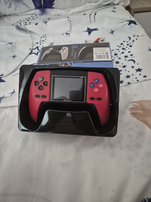 Consola P5 desugilata