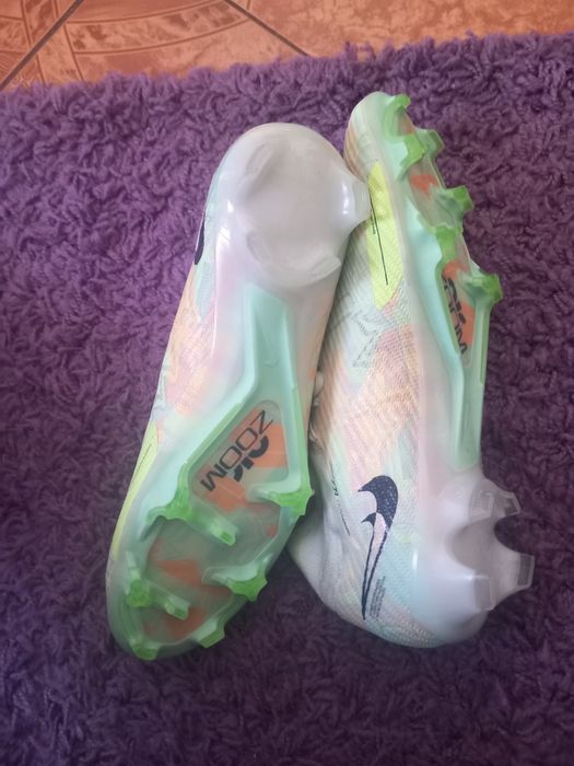 Vând NIKE flyp9 acc