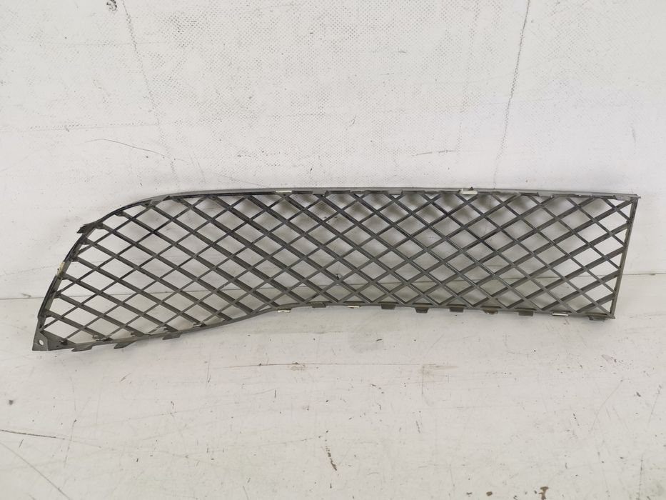 Бентли Континентал ГТ / Bentley Continental GT Оригинална долна решетк