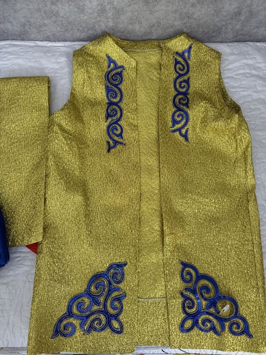 Продам национальный костюм для мальчика