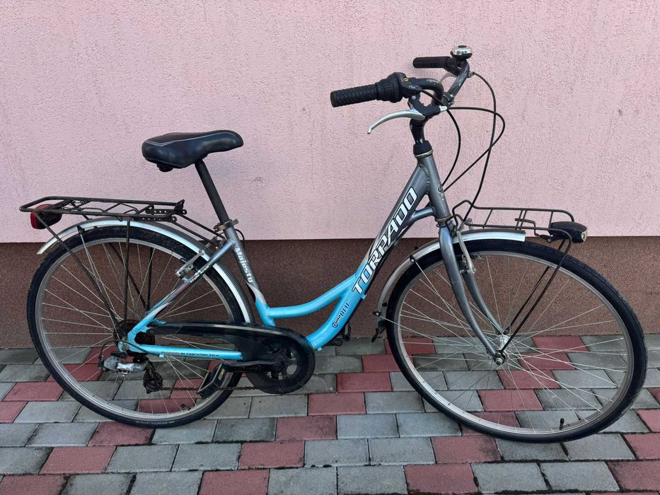 Vând 2 biciclete de oras