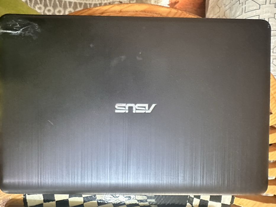 Срочно продам Ноутбук asus