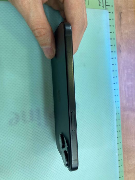 Iphone 15 128 гб, черный