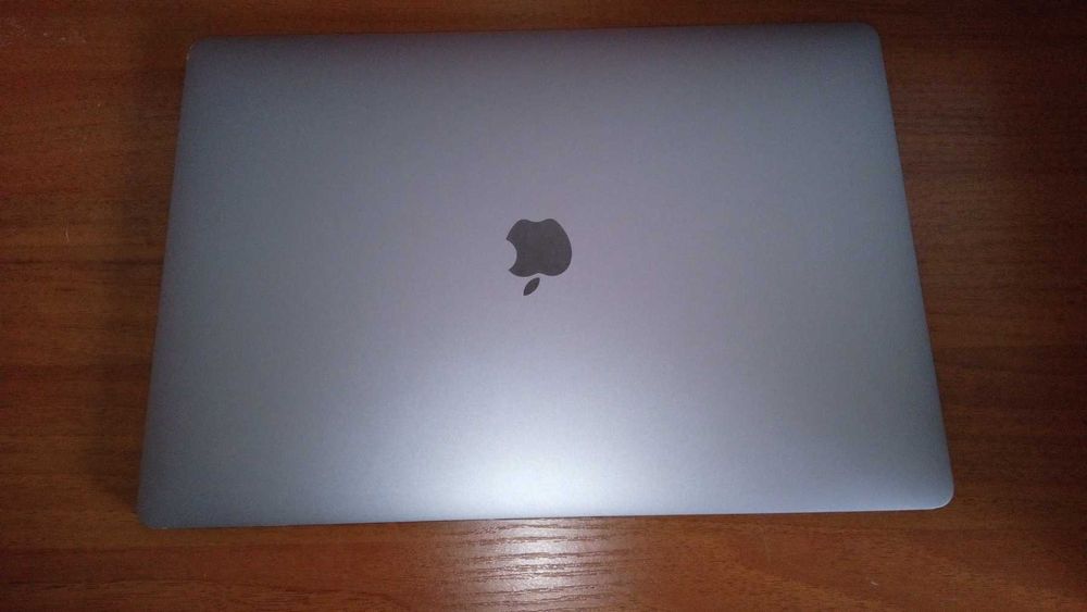 MacBook Pro 16,1; с 2 Операционни системи - MacOS 15 Sequoia и Windows