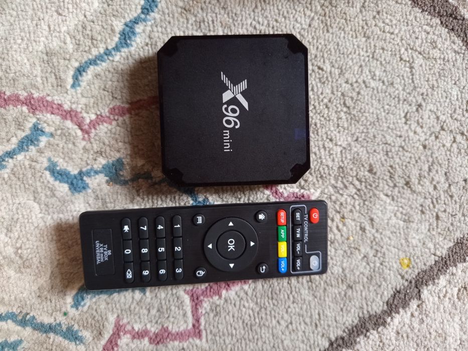 Tv box Q5 android  4 64gb. va x96 bu