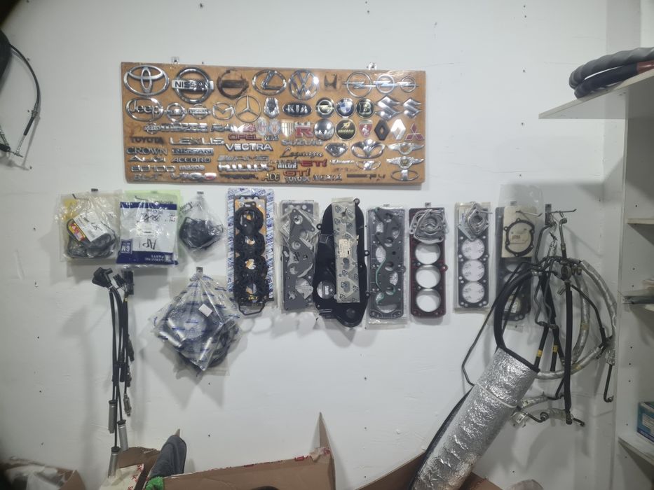 Продаётся Автозапчасти
