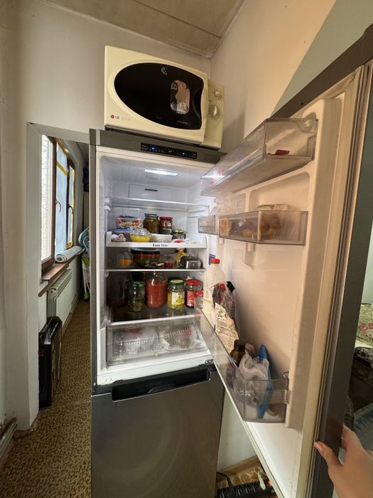 Продается холодильник Самсунг ,