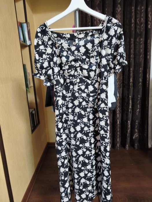 Элегантное платье миди в романтичном стиле