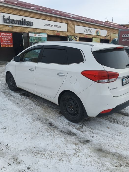 Киа каренс продам