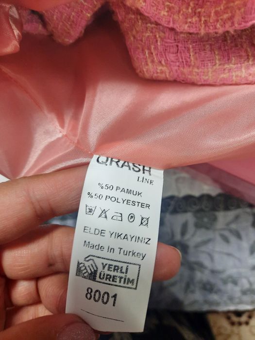 Твидовый турецкий костюм розового цвета