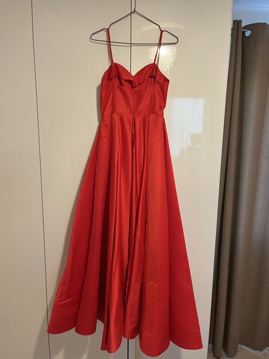 Rochie rosie eleganta