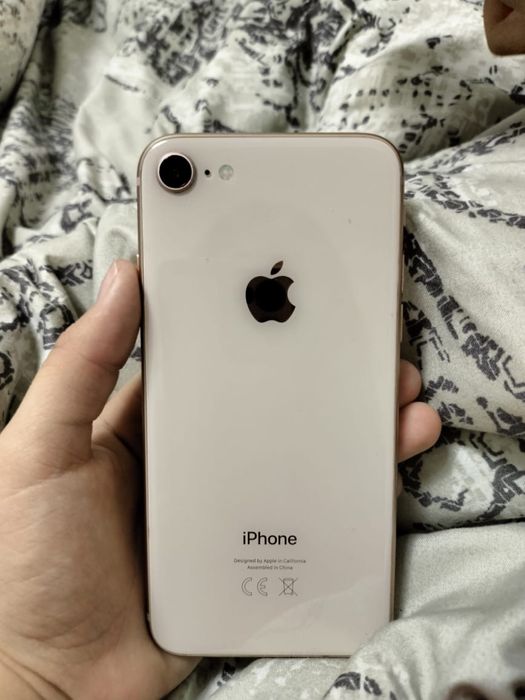 Айфон 8  50.000 тг