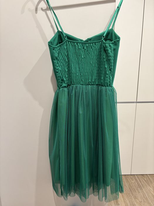 Дамска рокля с ластик на гърба