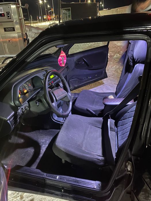 Продам машину ваз 2114