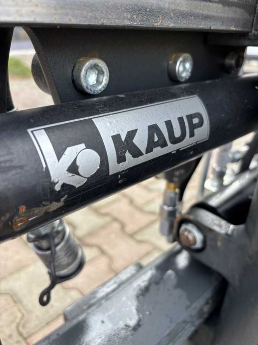 Atașament Bale Clamp KAUP Tip 1.5T413 Capacitate 1400 kg
