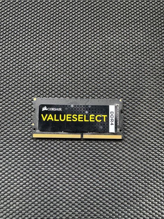 Corsair 8gb ddr4 ram