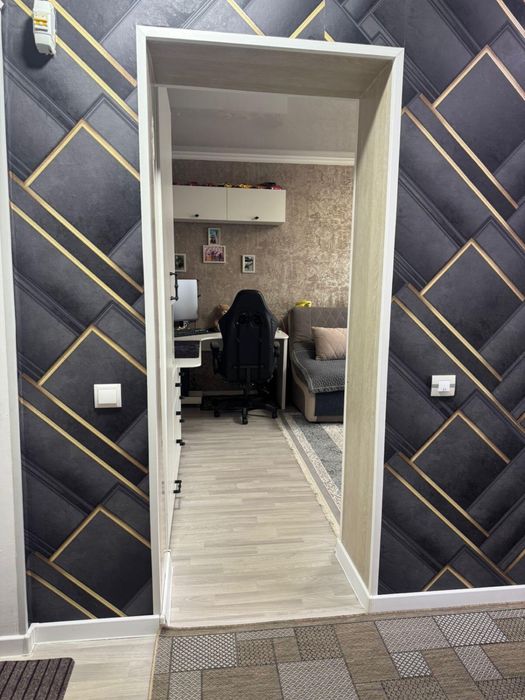 Обменяю 2 х ком кв рядом с ДК