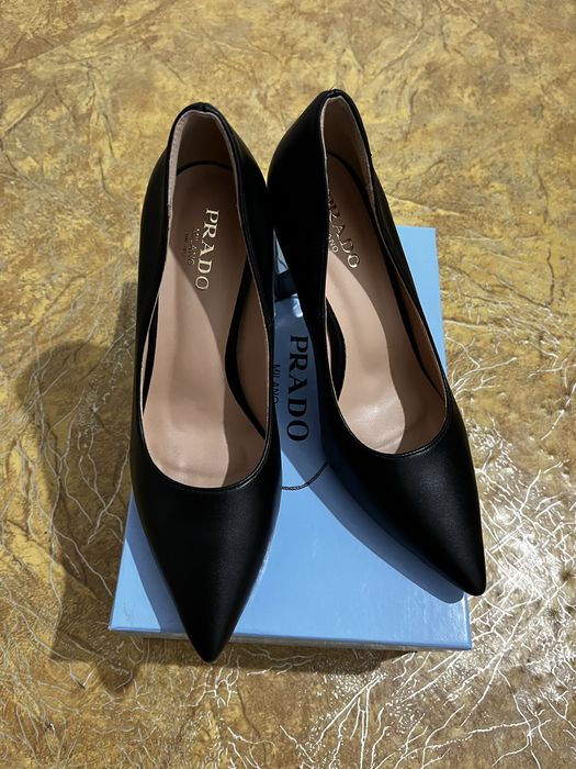 Туфли от PRADA натуральная кожа.