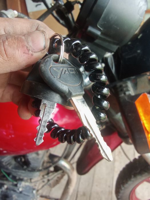 Продам мотоцикл yaqi 200cc