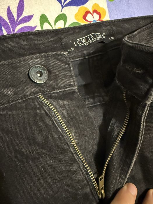 Blugi LCW Slim Fit in conditie buna