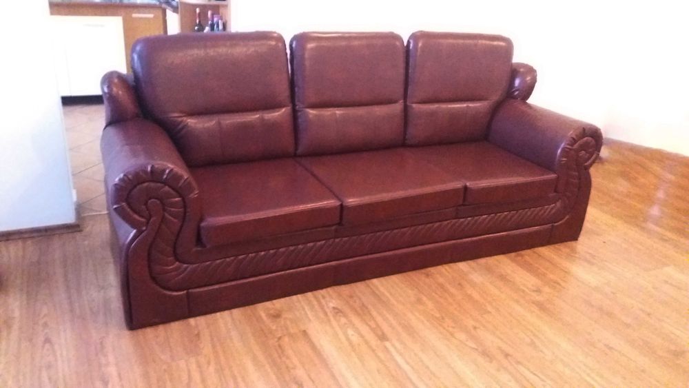 Canapele cu 2 sau 3 fotolii, culori si modele deosebite
