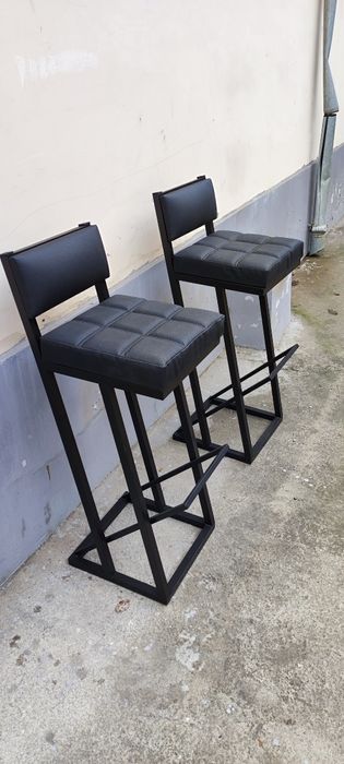 Барний стул в стиле лофт