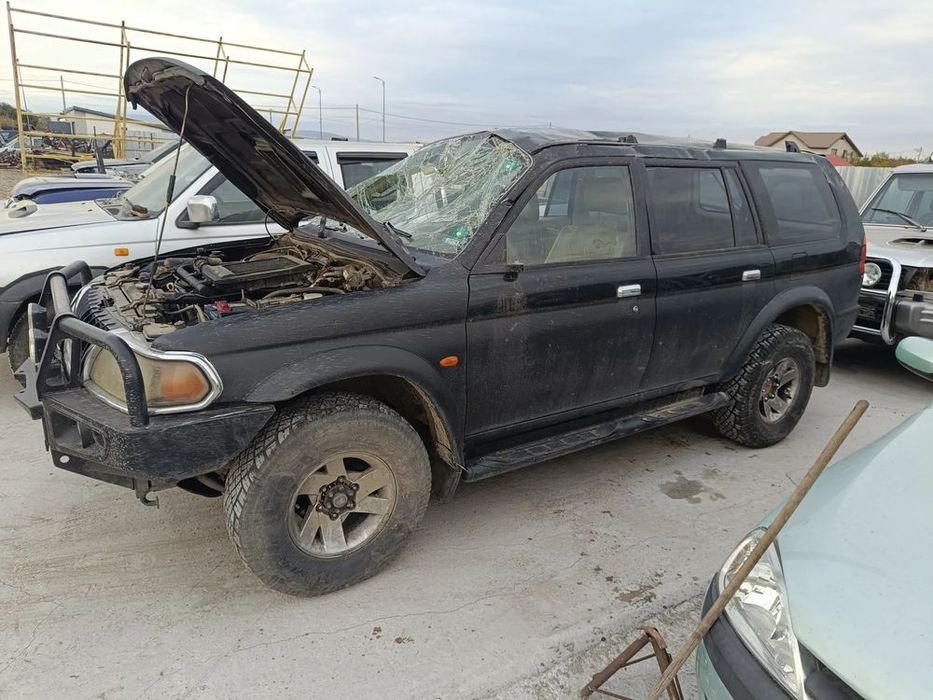 Dezmembrez Mitsubishi pajero sport 2.8td(4m4a) 2.5 (4d56) și 3.0v6