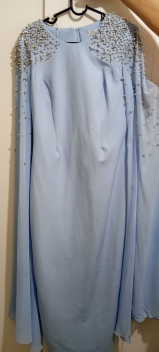 Срочно продаю платье