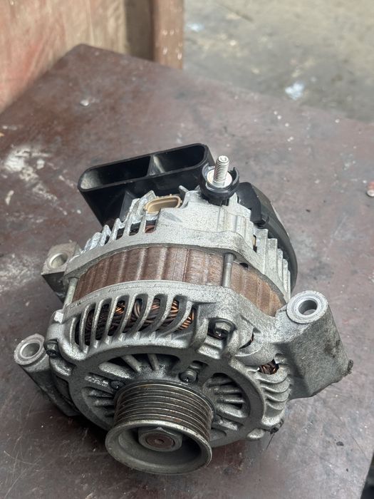 Генератор Mazda 3 BK / Mazda 6 GG (двигатель 2.3 L3) Оригинал