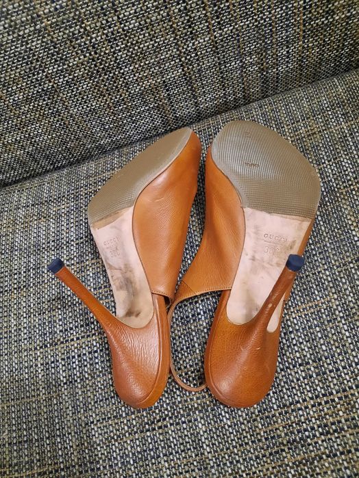 Gucci slingback peep-toe brown-camel shoes