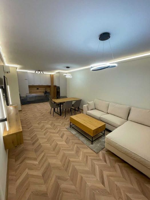 Продава се Двустаен апартамент в Пловдив, Южен - 74 кв.м за 1000 €/кв.м - Снимка #1