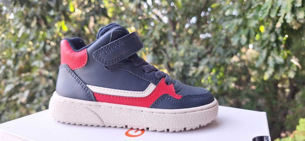 Обувки, сникърси - чисто нови - Geox, Camper, Kickers - н. 25