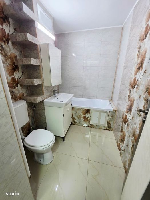 Apartament 3 camere de inchiriat, 9 Mai, 2 bai, beci