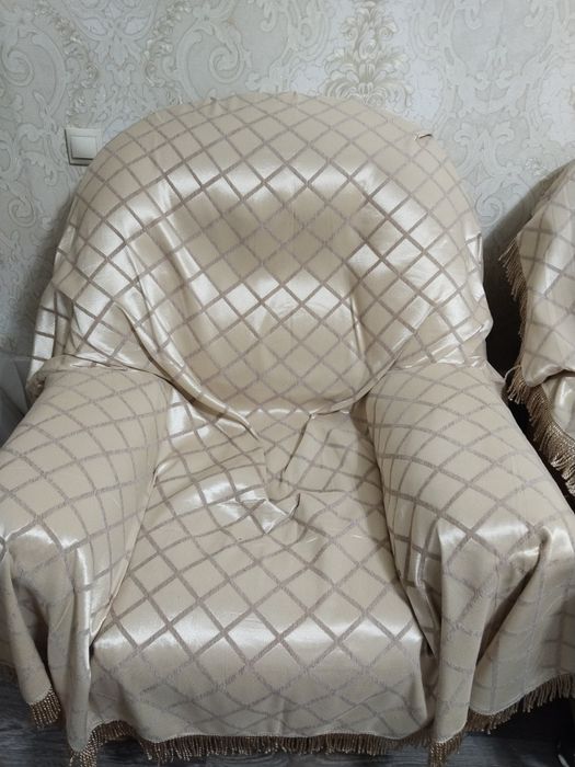 Продается диван с креслой 3-2-1