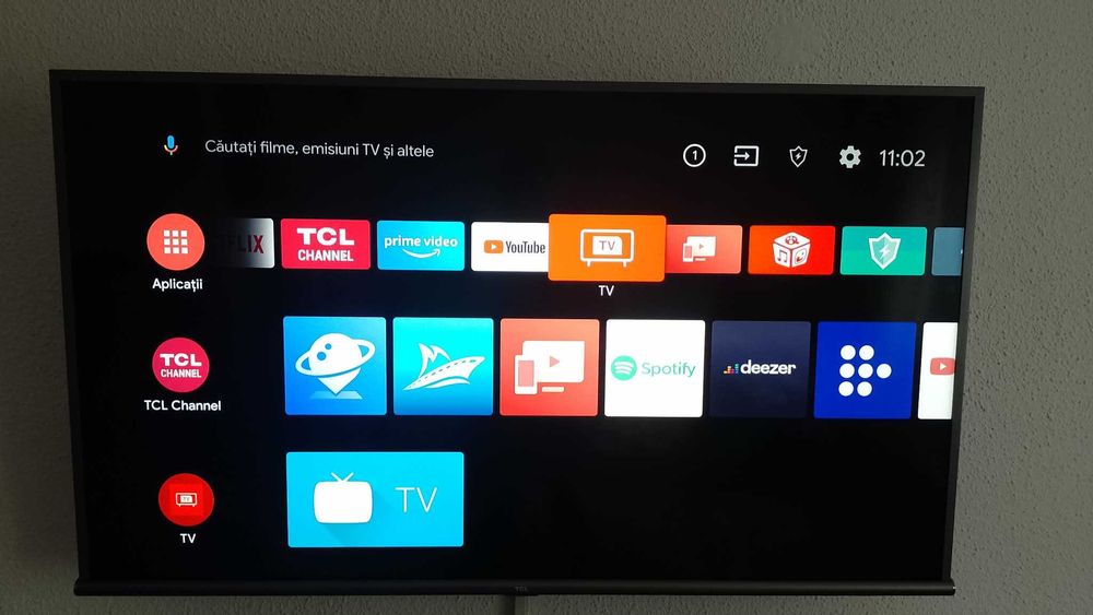 Vând Smart tv Tcl