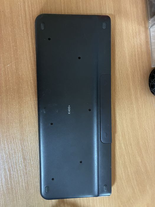 Клавиатура Logitech - K400 Plus Touch, безжична, черна
